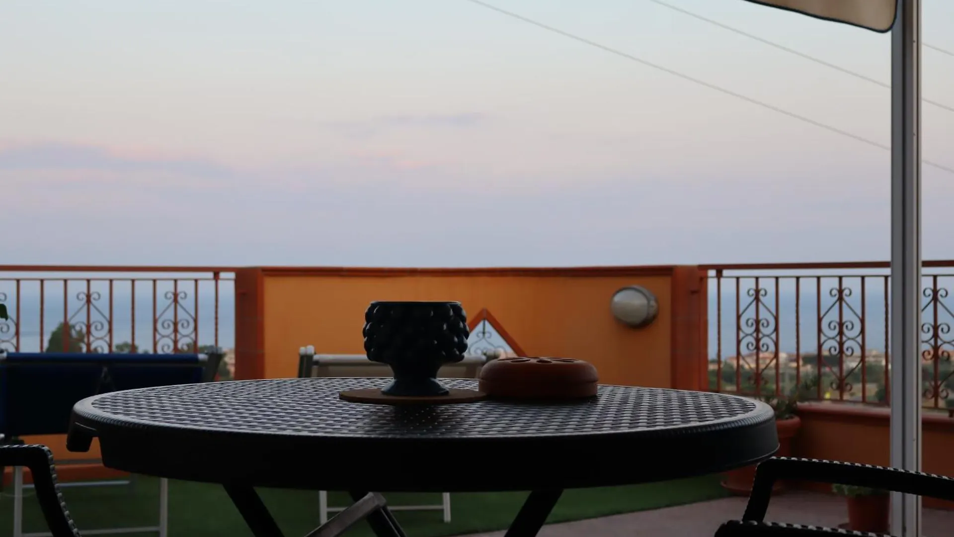 Bed and Breakfast Il Veliero Roccalumera Frühstückspension