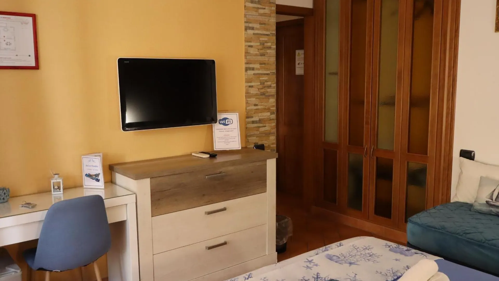 Bed and Breakfast Il Veliero Roccalumera Bed & Breakfast